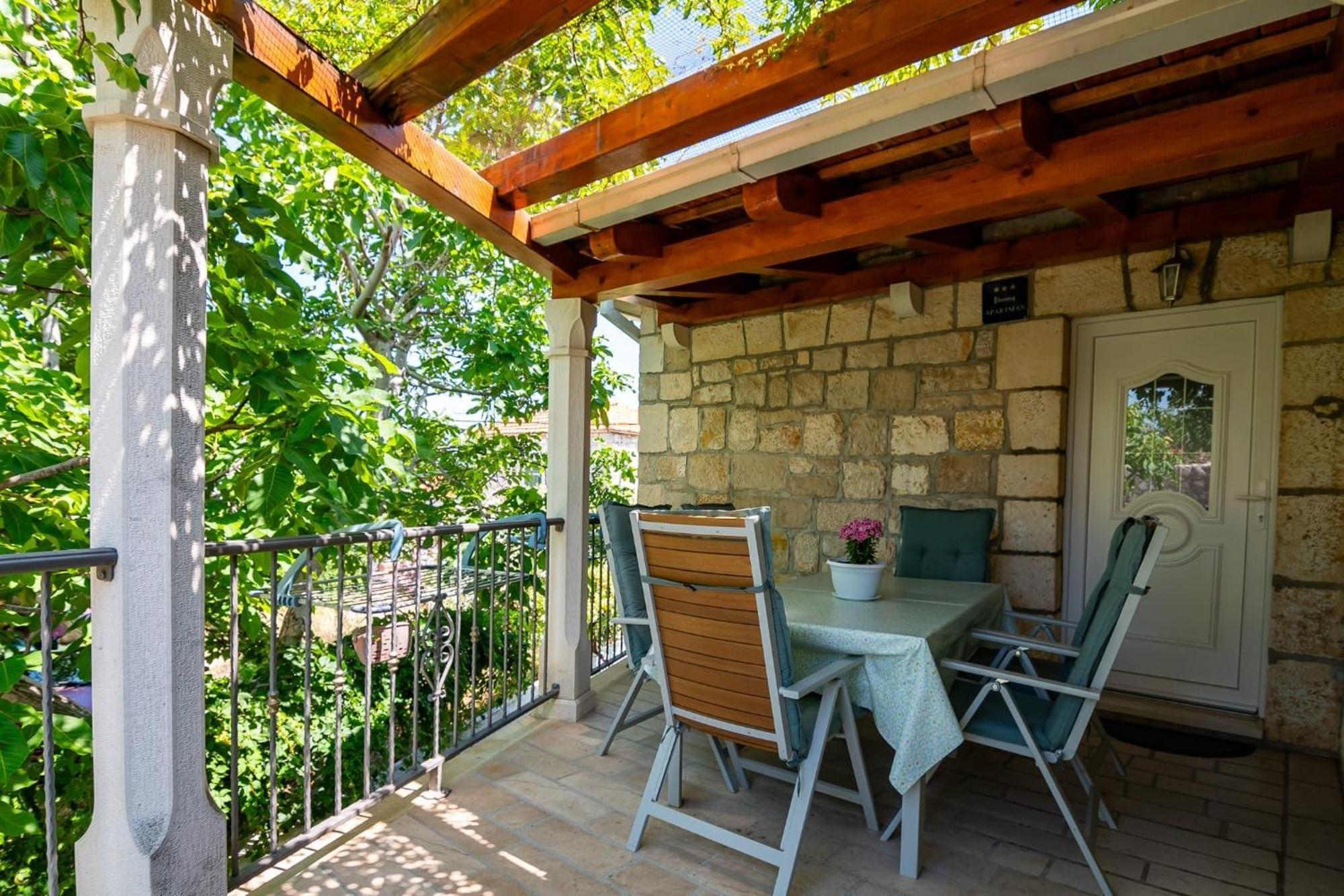 Apartments Kaja Postira Εξωτερικό φωτογραφία