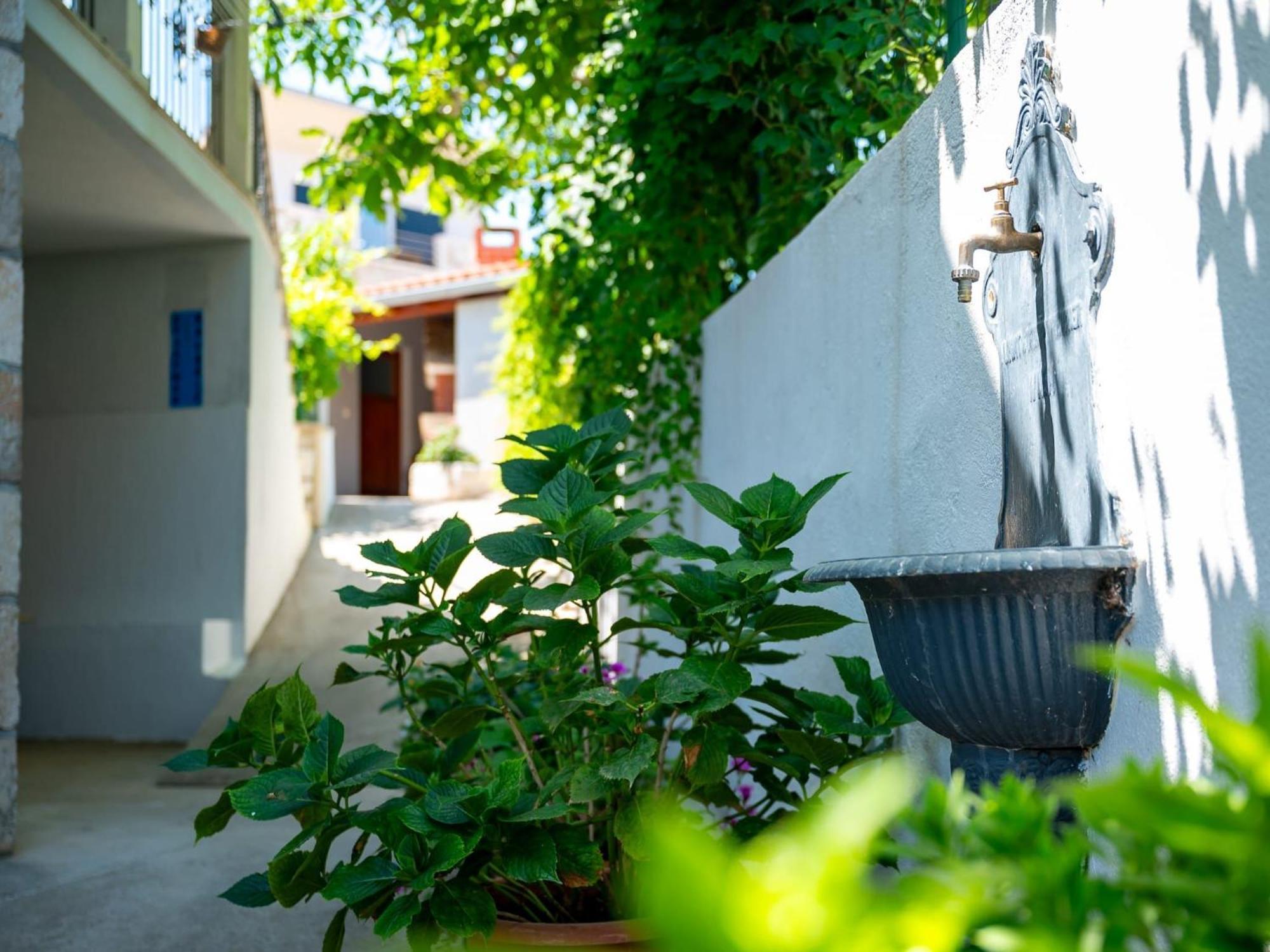 Apartments Kaja Postira Εξωτερικό φωτογραφία